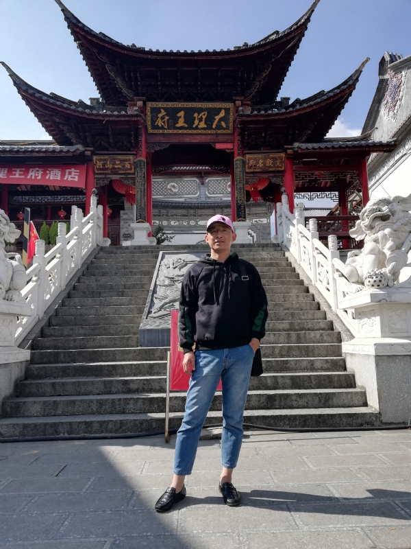 旧事离人的第一张照片--衡阳相亲服务中心