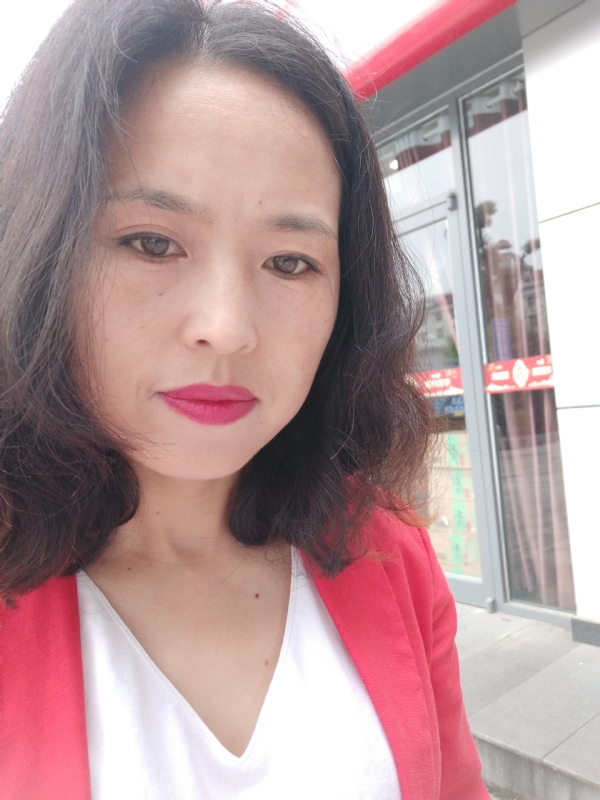 枫叶飘零的第一张照片--衡阳相亲服务中心