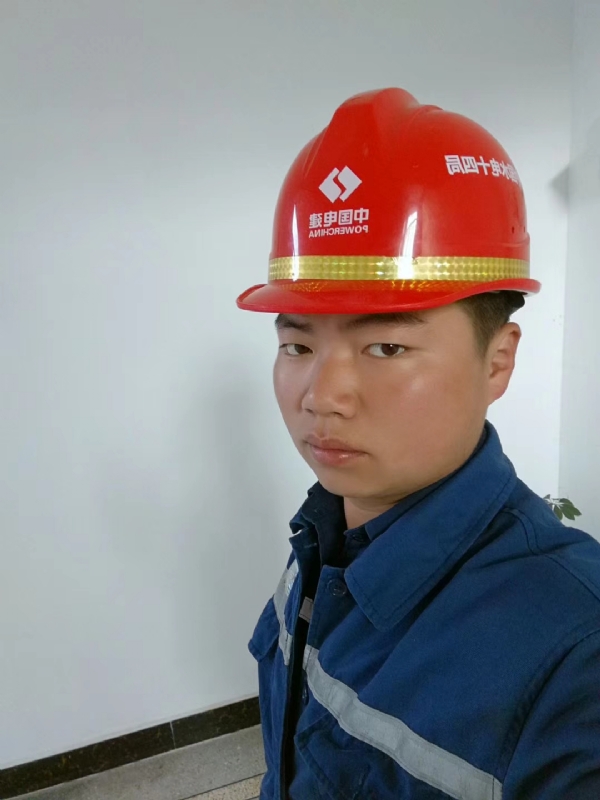 小公牛的第一张照片--衡阳相亲服务中心