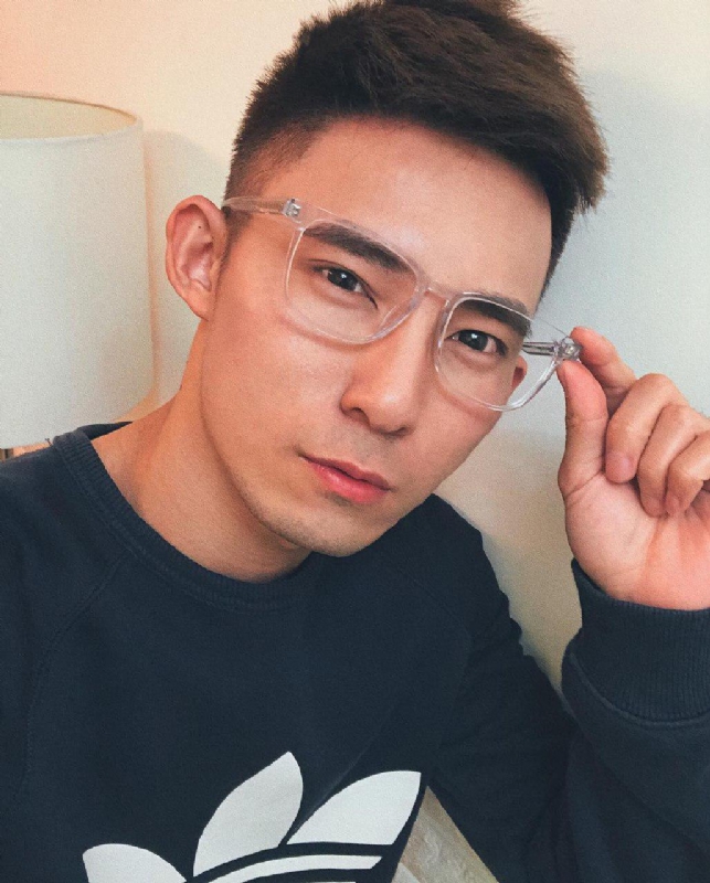 小伟的第一张照片--衡阳相亲服务中心