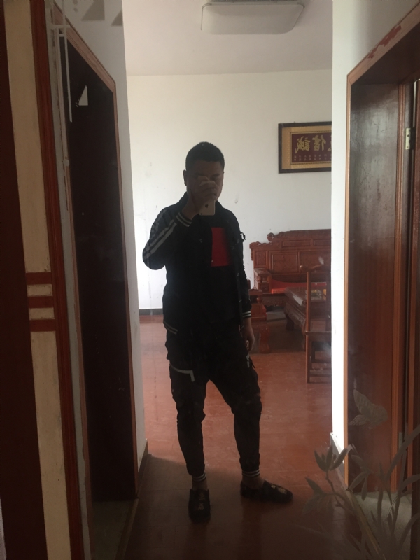 MC无所畏惧的第一张照片--衡阳相亲服务中心