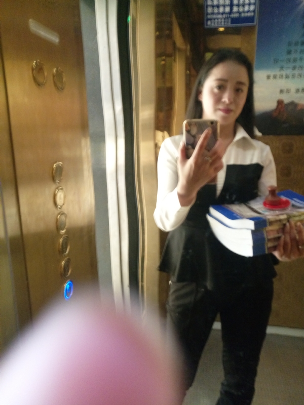 铿锵玫瑰的第一张照片--衡阳相亲服务中心