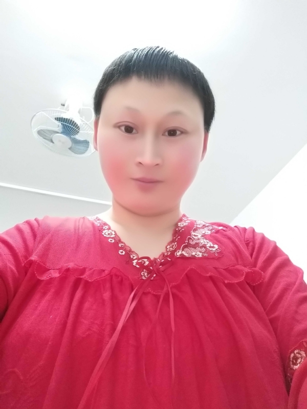 彩虹姐姐永不言弃的第一张照片--衡阳相亲服务中心