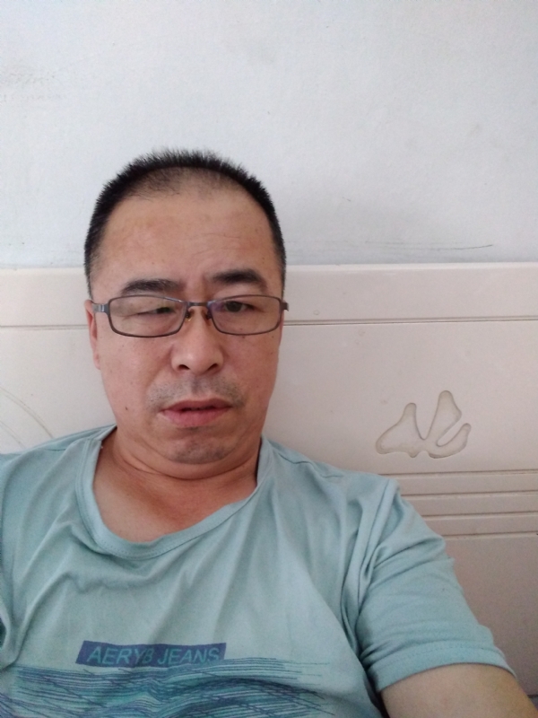 大叔的第一张照片--衡阳相亲服务中心