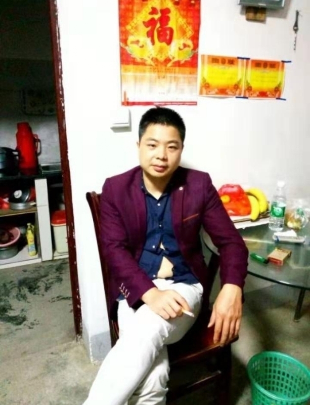 蓝色的微笑的第一张照片--衡阳相亲服务中心