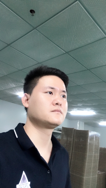 伟的第一张照片--衡阳相亲服务中心