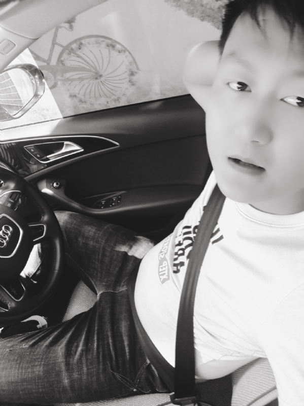 意中人的第一张照片--衡阳相亲服务中心