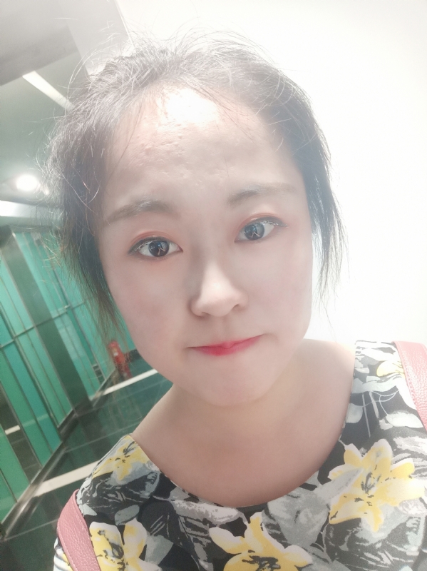 小花伞的第一张照片--衡阳相亲服务中心