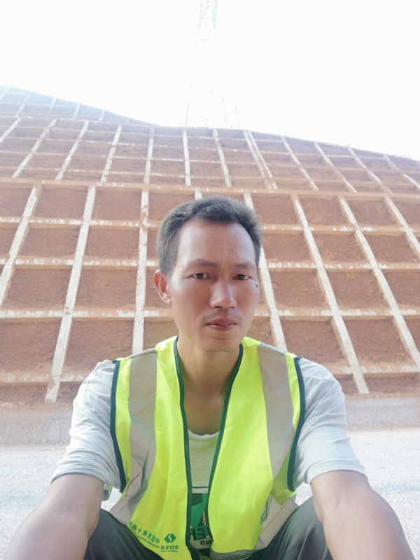 哥们的第一张照片--衡阳相亲服务中心