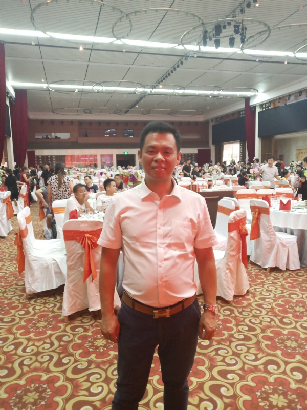 五月酷猪的第一张照片--衡阳相亲服务中心