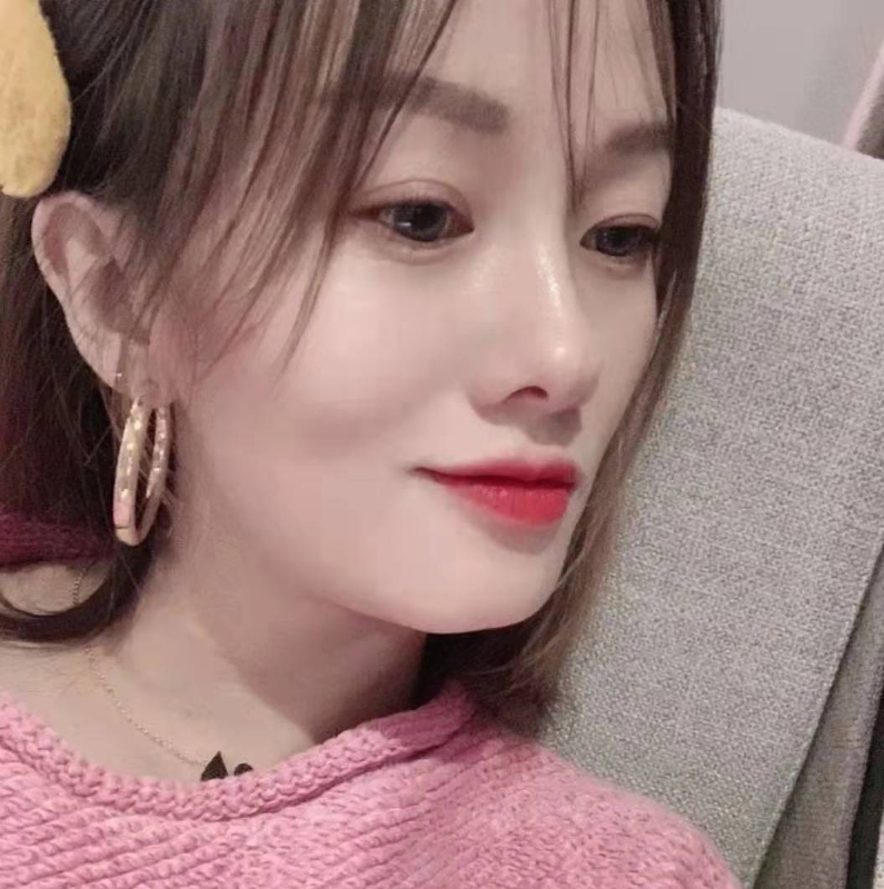 微醺的笑容的第一张照片--衡阳相亲服务中心