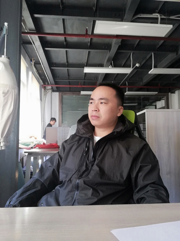 左眼皮跳跳的第一张照片--衡阳相亲服务中心