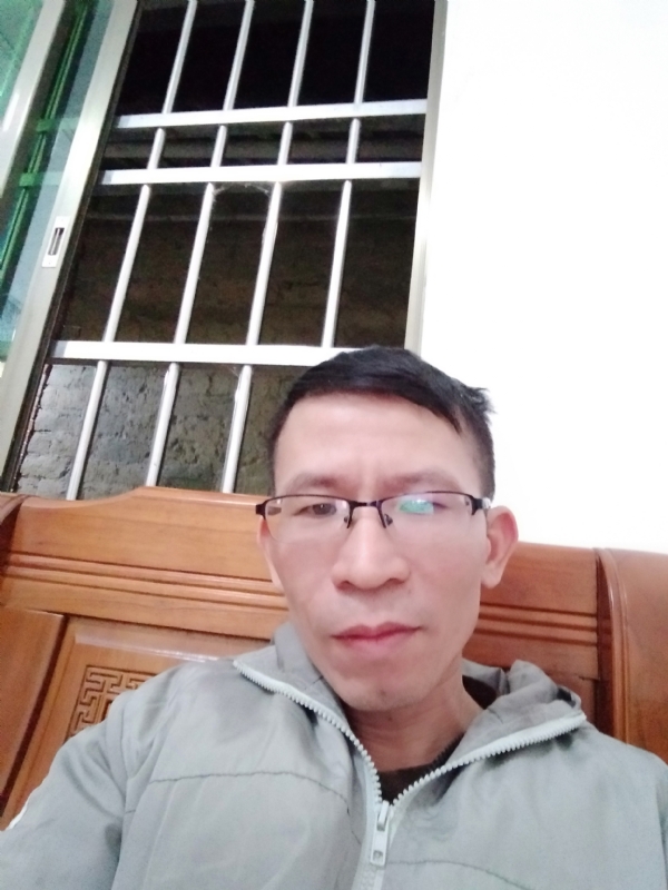 奋斗的第一张照片--衡阳相亲服务中心