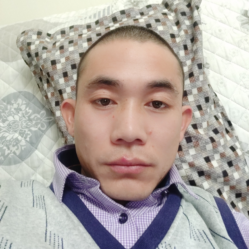 龙飞的第一张照片--衡阳相亲服务中心