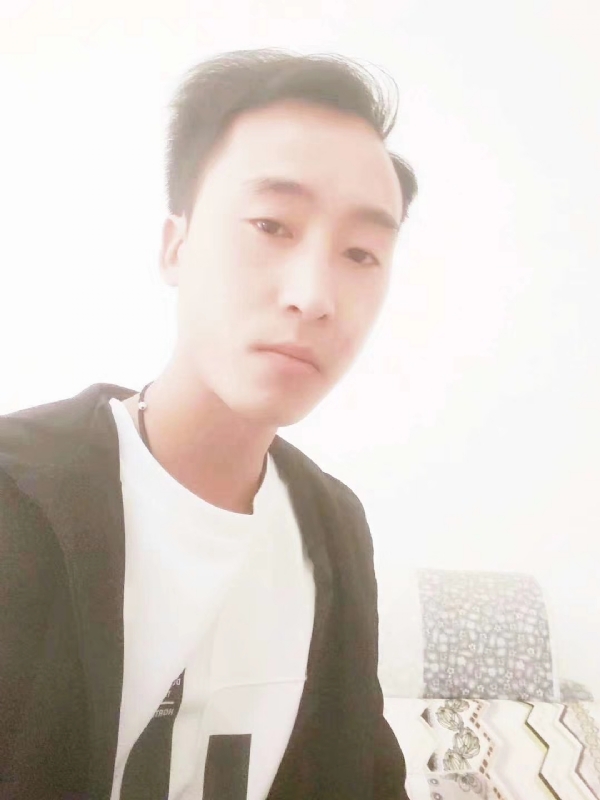 萧艺的第一张照片--衡阳相亲服务中心