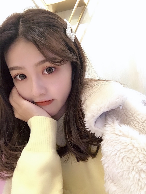 薇薇外送的第一张照片--衡阳相亲服务中心