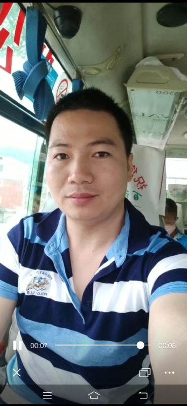 恋人未满的第一张照片--衡阳相亲服务中心