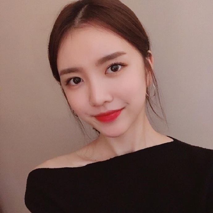 唐馨儿的第一张照片--衡阳相亲服务中心