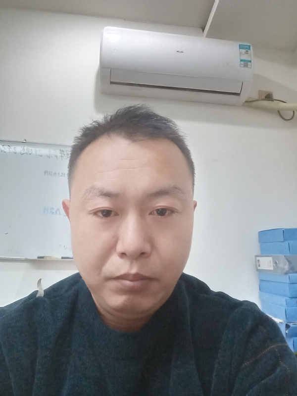 寻找另一半的第二张照片--衡阳相亲服务中心