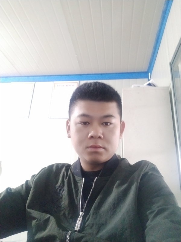 少校的第一张照片--衡阳相亲服务中心