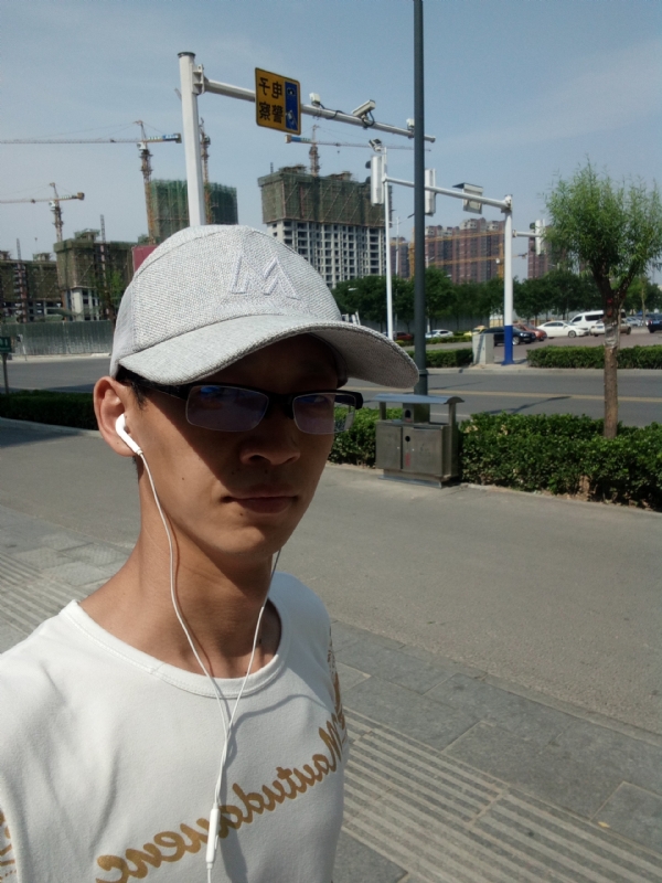 挥一挥手什么都没有的第一张照片--衡阳相亲服务中心