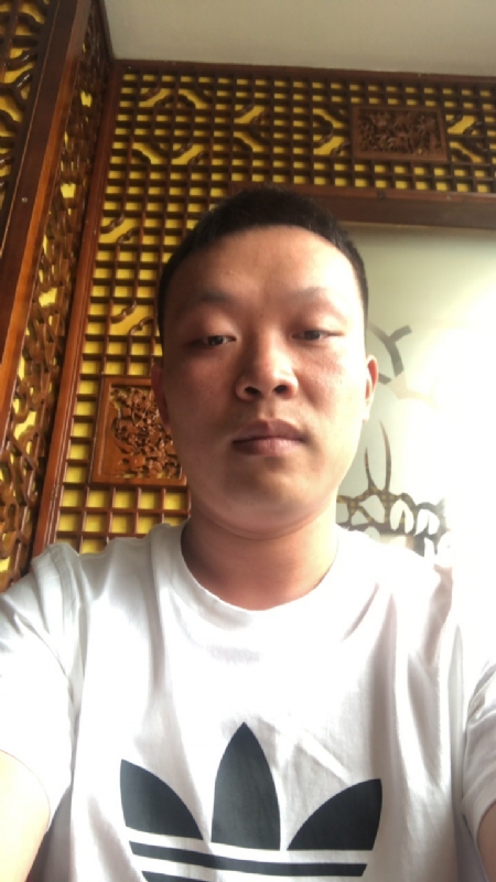 唐子龙的第一张照片--衡阳相亲服务中心