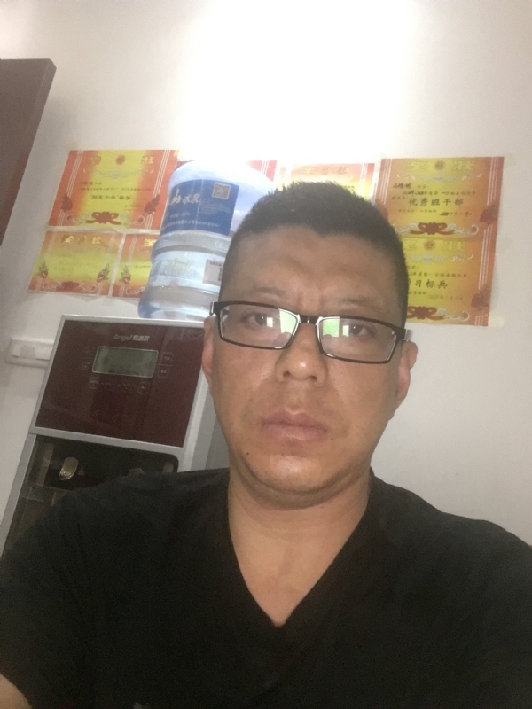 牵手的第二张照片--衡阳相亲服务中心