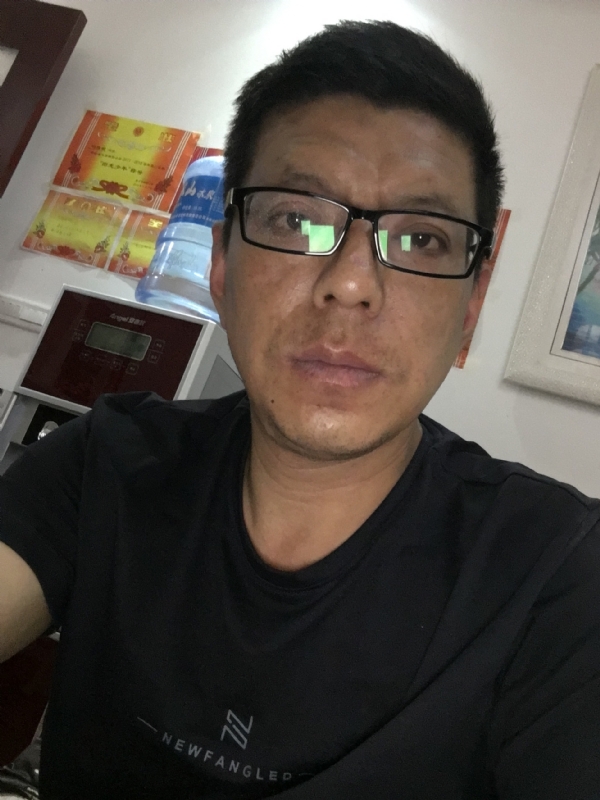 牵手的第三张照片--衡阳相亲服务中心