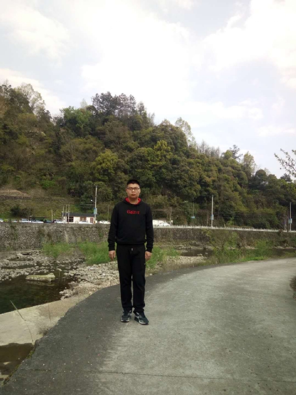 等着上钩的鱼的第二张照片--衡阳相亲服务中心