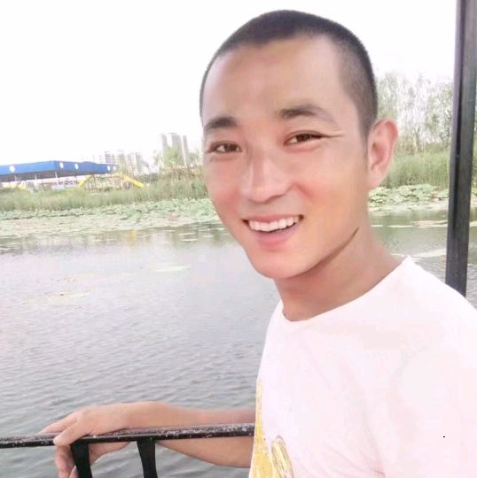 为你等候的第二张照片--衡阳相亲服务中心