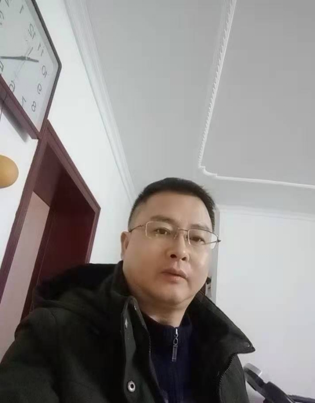 想牵你的手的第一张照片--衡阳相亲服务中心