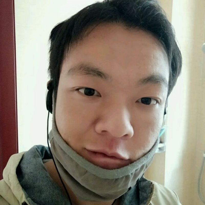 泡沫哭泣的第一张照片--衡阳相亲服务中心