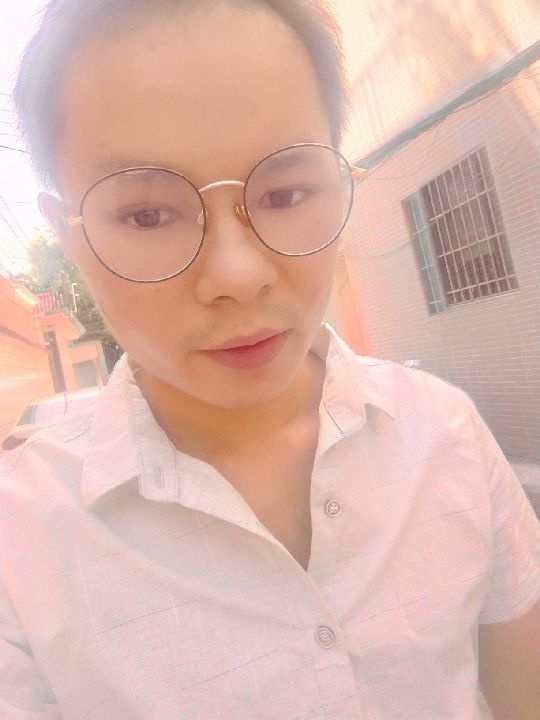 楠呐的第四张照片--衡阳相亲服务中心