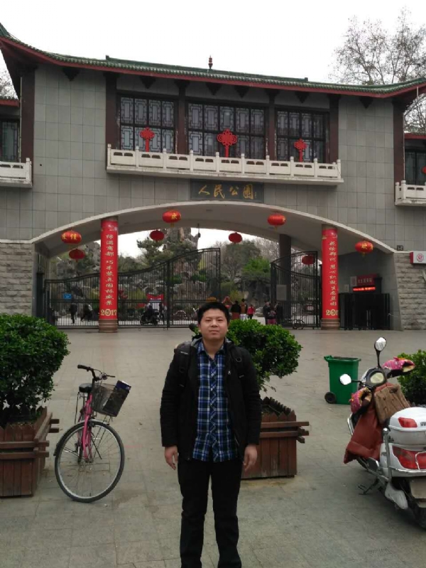 在奋斗的第四张照片--衡阳相亲服务中心