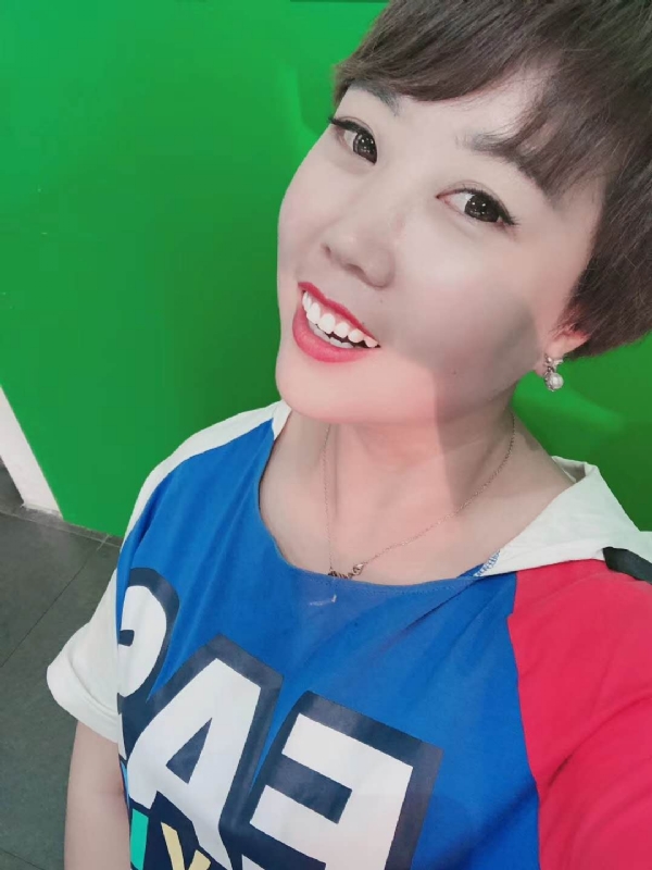 青青子衿的第一张照片--衡阳相亲服务中心