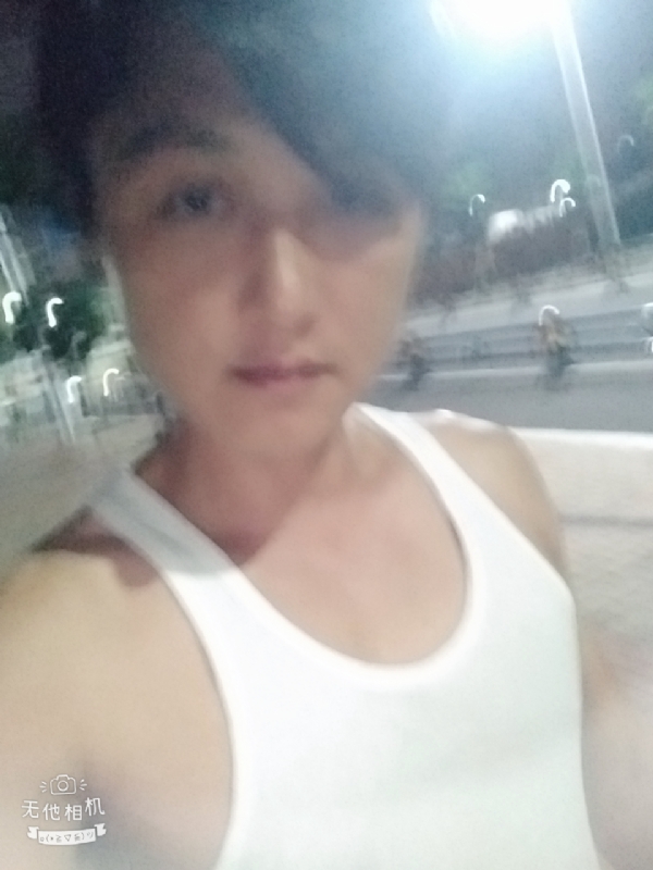 弟弟的第一张照片--衡阳相亲服务中心