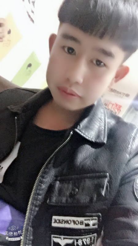 军绿色的第一张照片--衡阳相亲服务中心