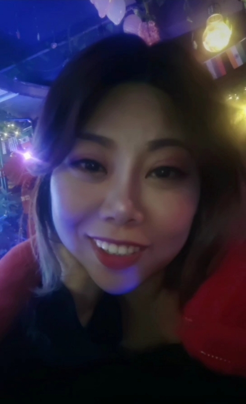 收快递的费仙女的第一张照片--衡阳相亲服务中心