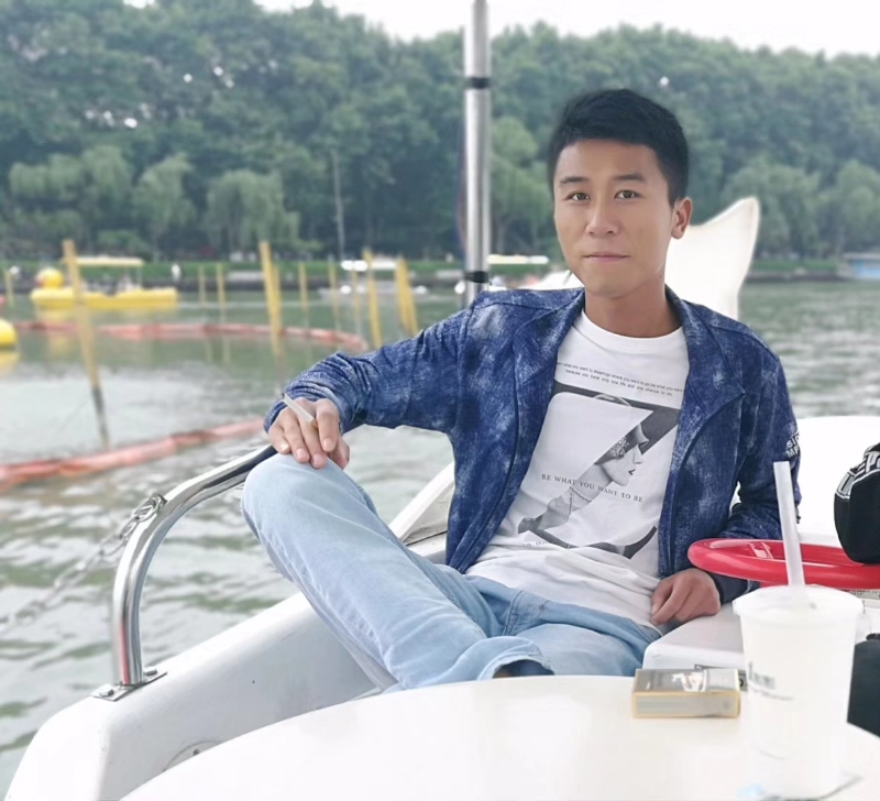 小熊微品的第一张照片--衡阳相亲服务中心