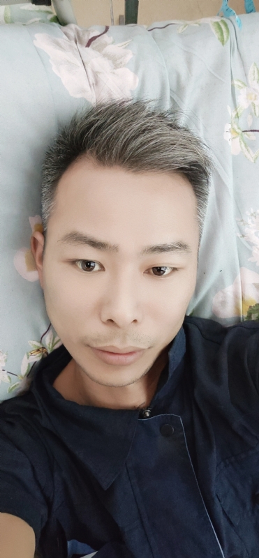 火山口的第一张照片--衡阳相亲服务中心