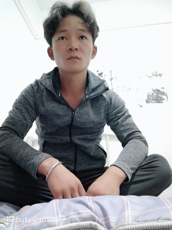 东浩学长的第一张照片--衡阳相亲服务中心