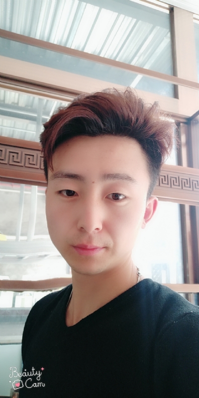 拼命微笑的第二张照片--衡阳相亲服务中心