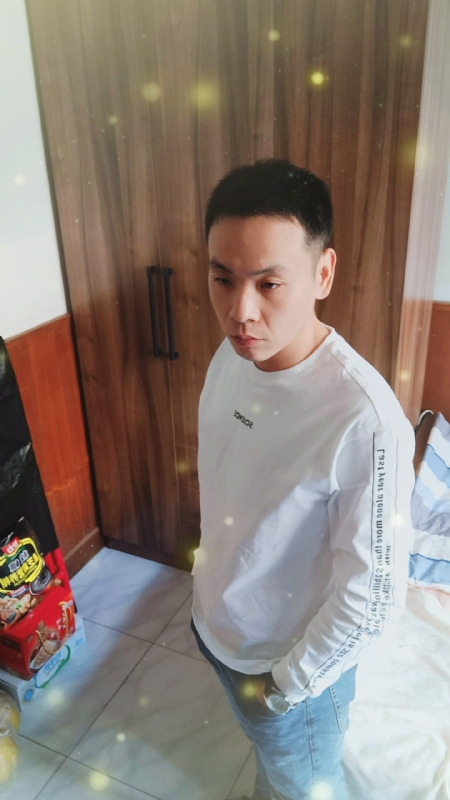 没有蜡笔的小航的第三张照片--衡阳相亲服务中心