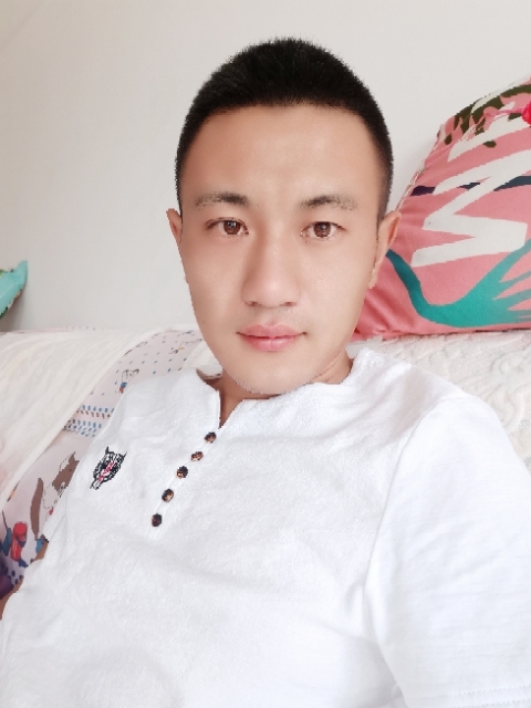 海阔天空的第一张照片--衡阳相亲服务中心