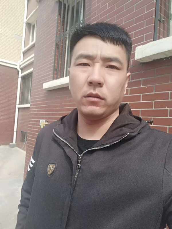 谁伴我闯荡的第一张照片--衡阳相亲服务中心