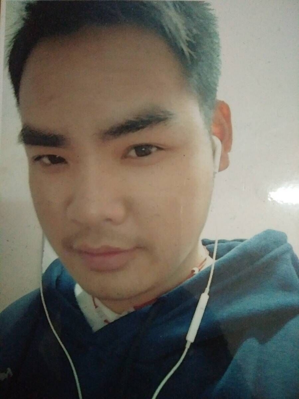 渴望爱的第一张照片--衡阳相亲服务中心