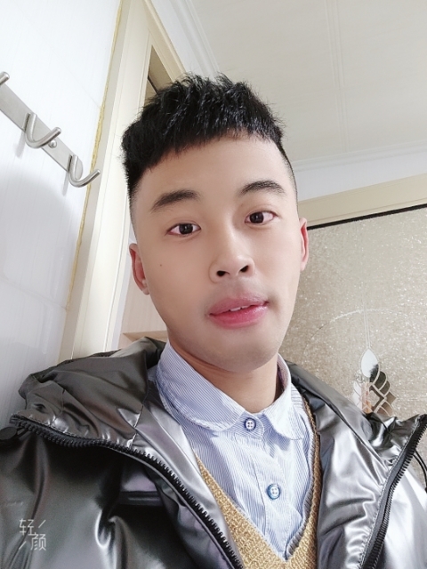 幼稚鬼的第一张照片--衡阳相亲服务中心