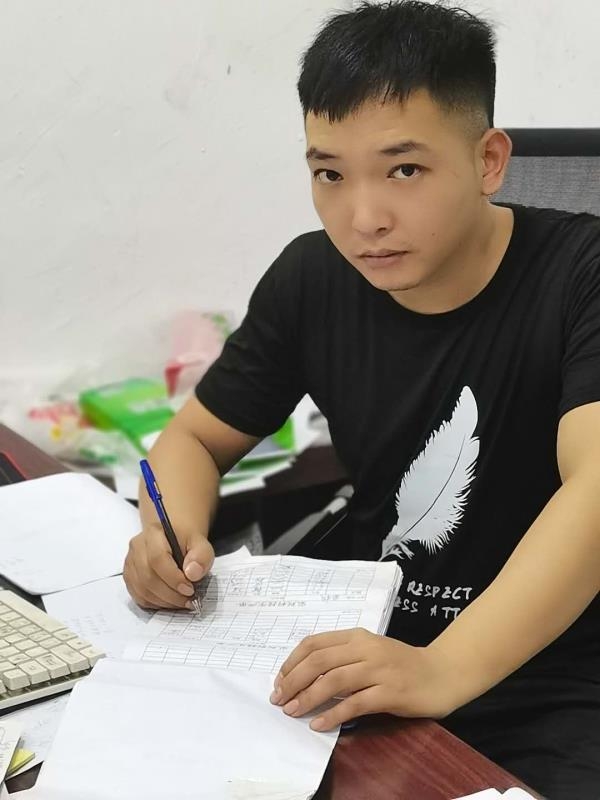 寻找另一伴的第一张照片--衡阳相亲服务中心