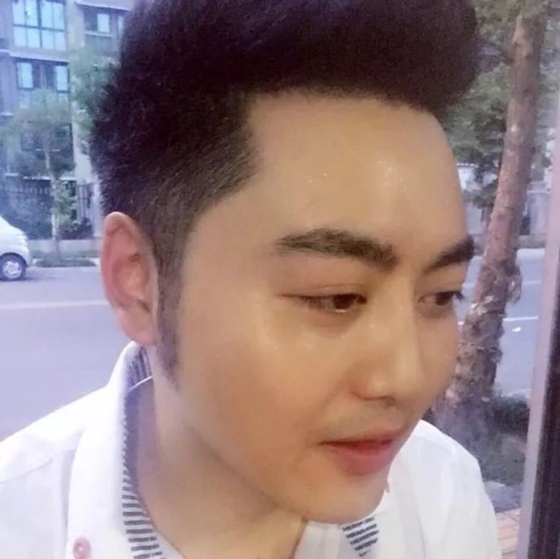 加油吧少年的第一张照片--衡阳相亲服务中心