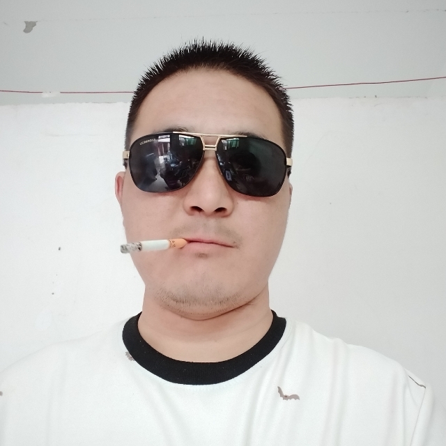 白伟伟的第一张照片--衡阳相亲服务中心